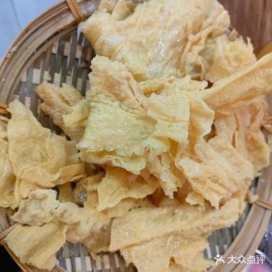 柳盈盈螺蛳粉徐火锅(星光天地店)