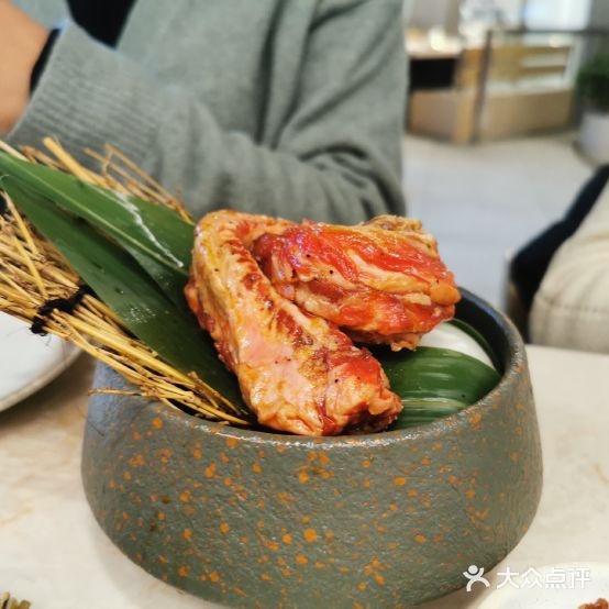 京牧·炭火烧肉(证大喜玛拉雅购物中心店)
