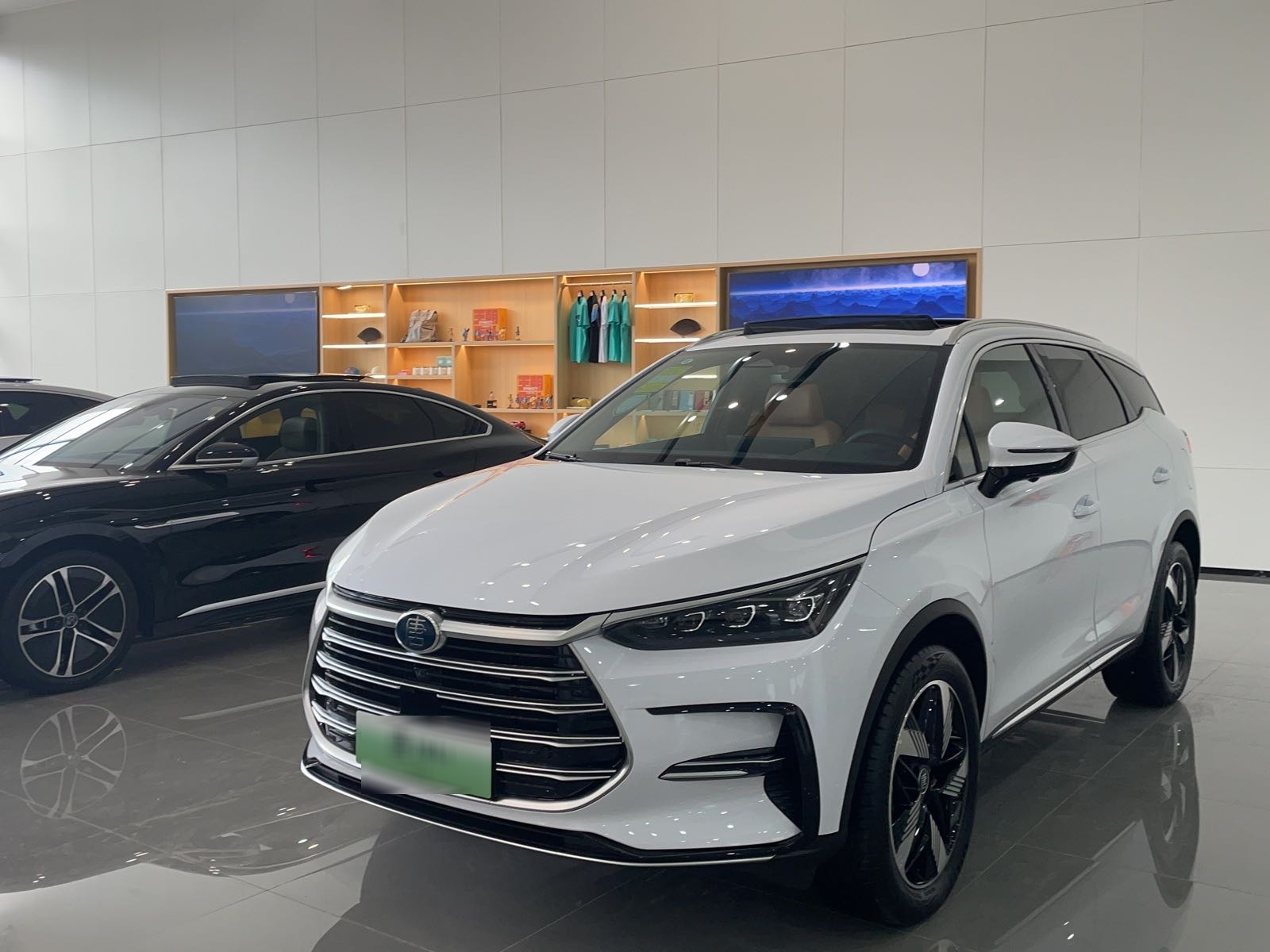 比亚迪汽车王朝网(佳之迪丽江路城市展厅)