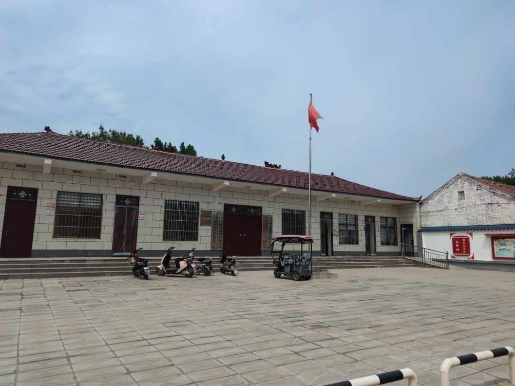 杨韩村村民委员会