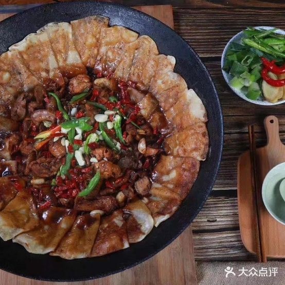 巫式三胖地锅鸡(南山郦都店)