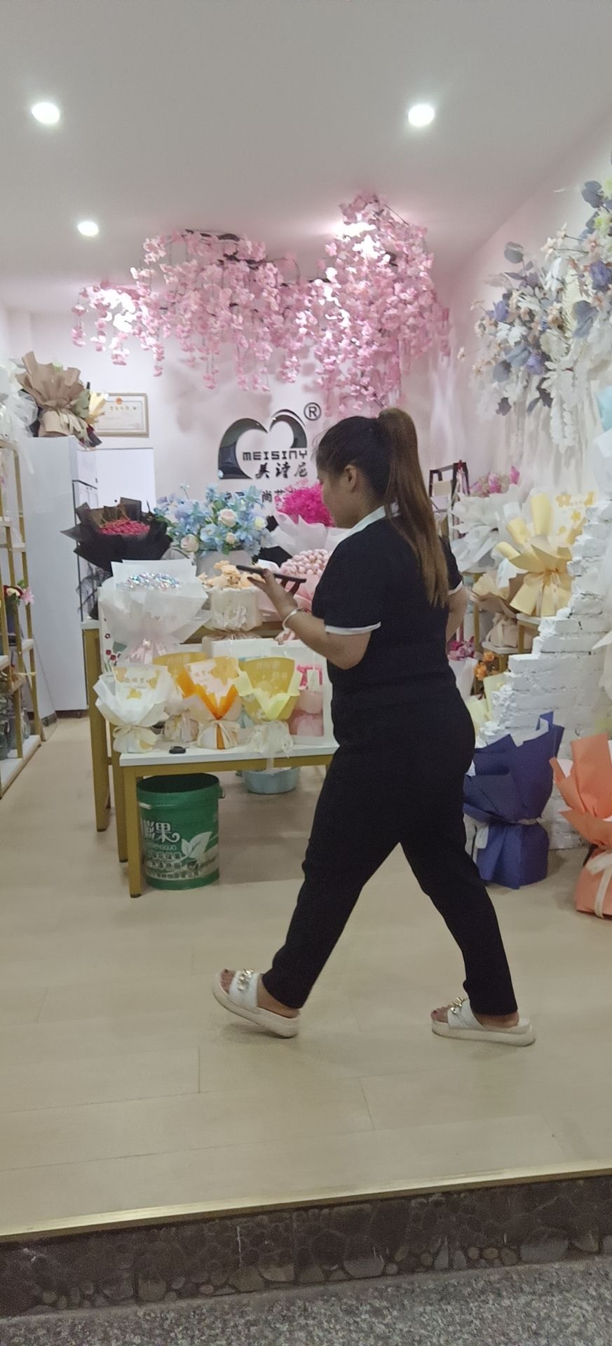 美诗尼花艺生活馆(焕文路店)