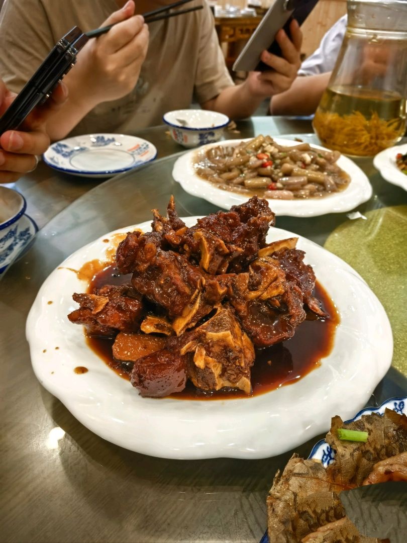 老牌坊徽菜·十九年老字号