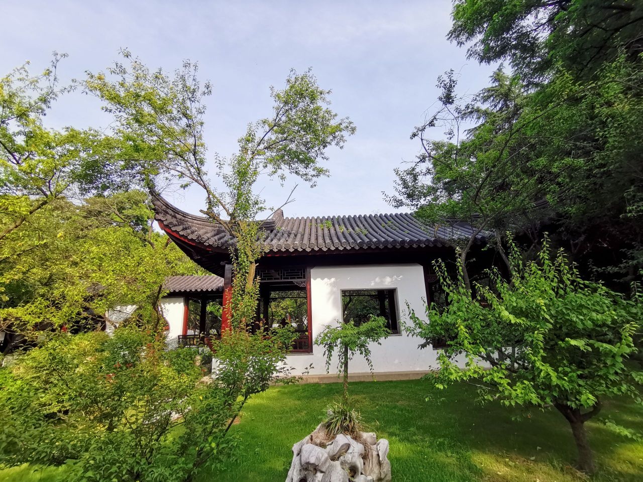 梅岗
