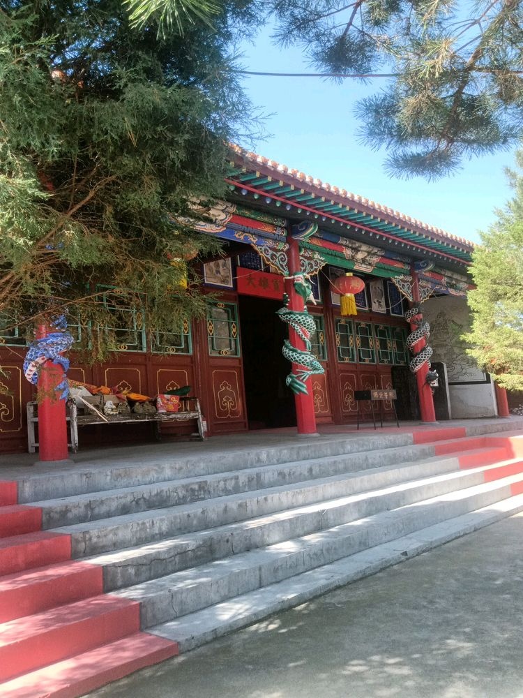 山阴化悲岩下寺