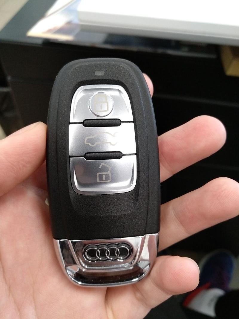 七个六开锁换锁配汽车钥匙