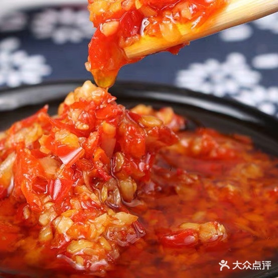 灿荣隆江猪脚饭(万盛·银湖湾店)