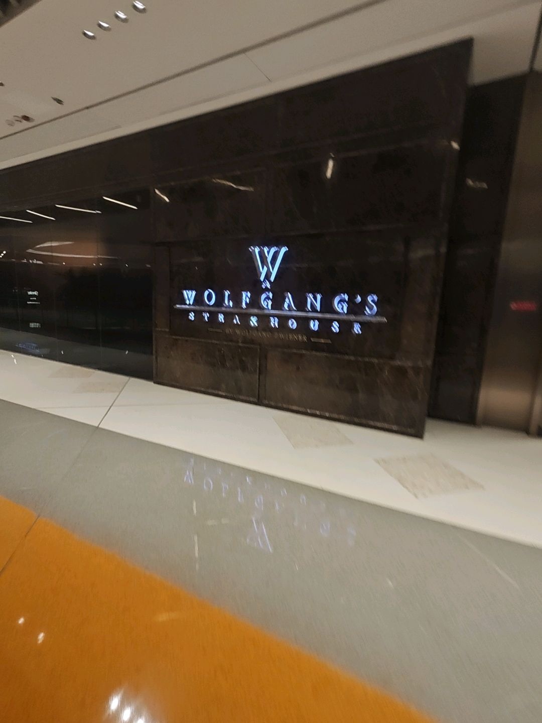 Wolfgang's Steakhouse by Wolfgang Zwiener