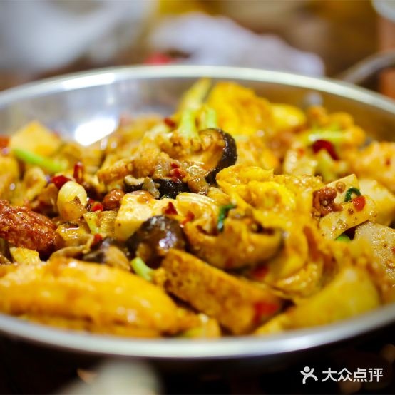 川味麻辣香锅·万洲烤鱼(武大店)
