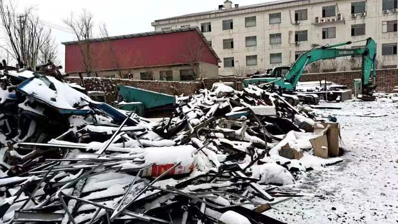 回收废铁废金属