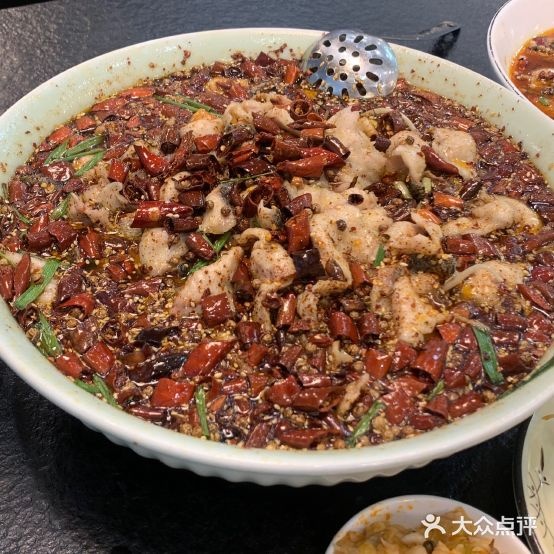 重庆飘雪鱼(WeTown美瑭广场店)