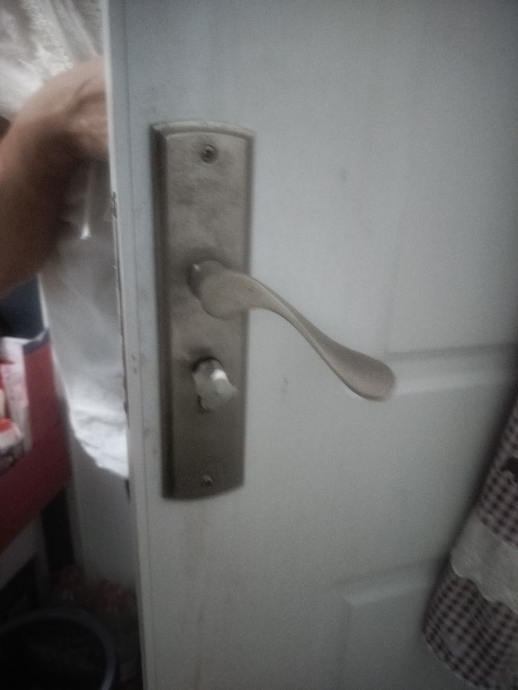 艺锁轩开锁换锁配钥匙(垂杨柳东里店)