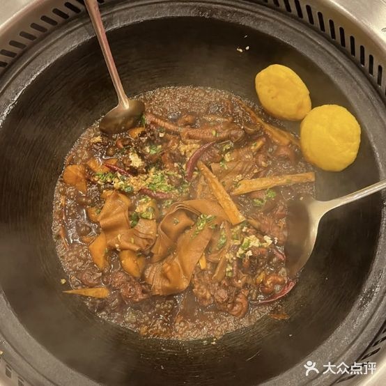 入北鱼晕炖铁东锅老(江都路店)