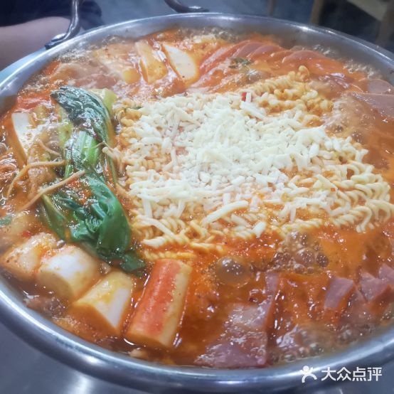 尹食堂韩餐厅