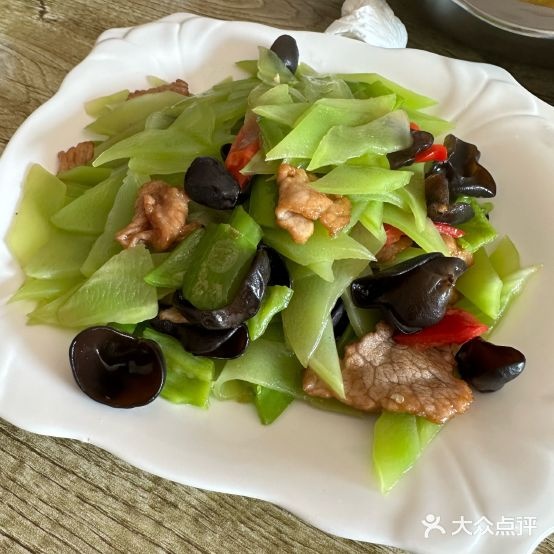 叶凌饭点