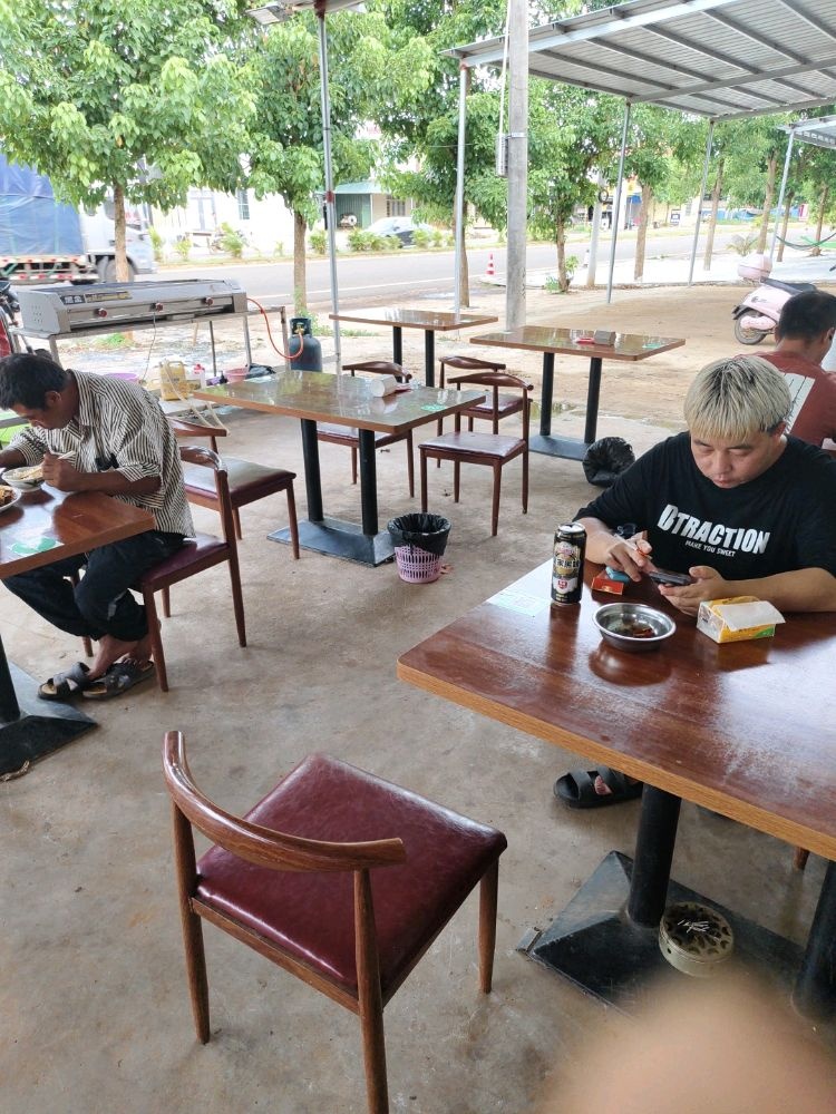 临高博厚阿依莎餐饮店