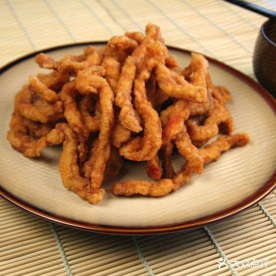 莉莉秘制排骨(丹尼斯店)