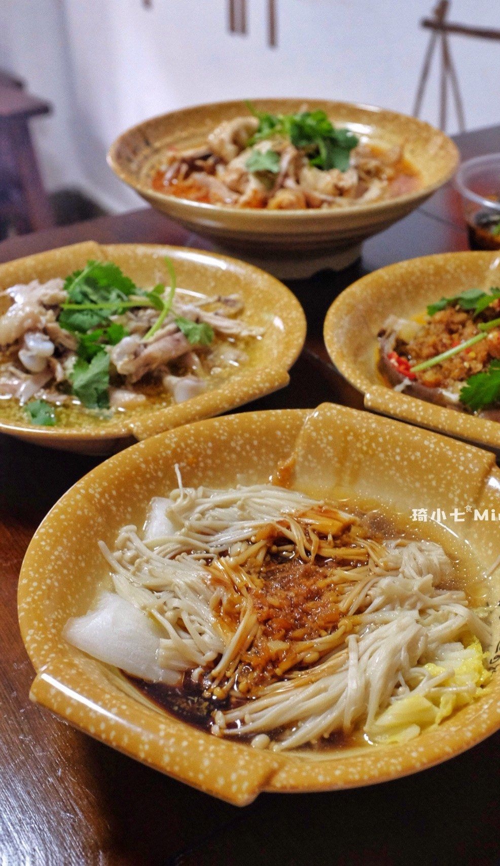 发叔麻辣手撕鸡(人和坊店)