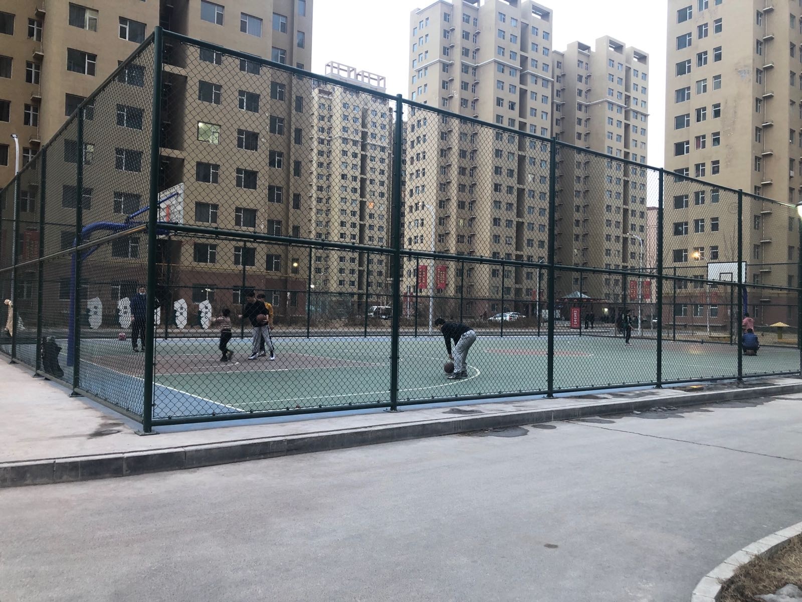 圣鑫园A区-篮球场