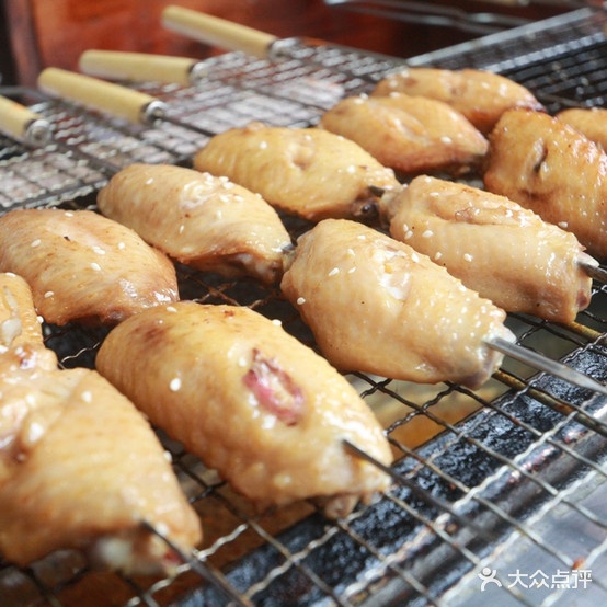 杨荣云显肠旺米线(金柏之春分店)