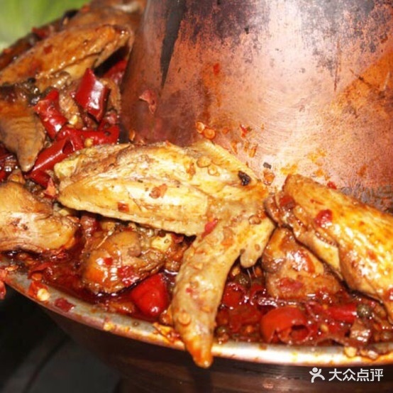 小板凳巴式火锅鸡(万泰店)