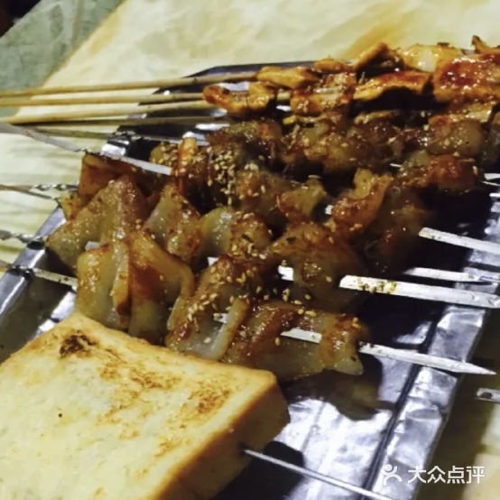 摸错门小海烧烤(迎春店)