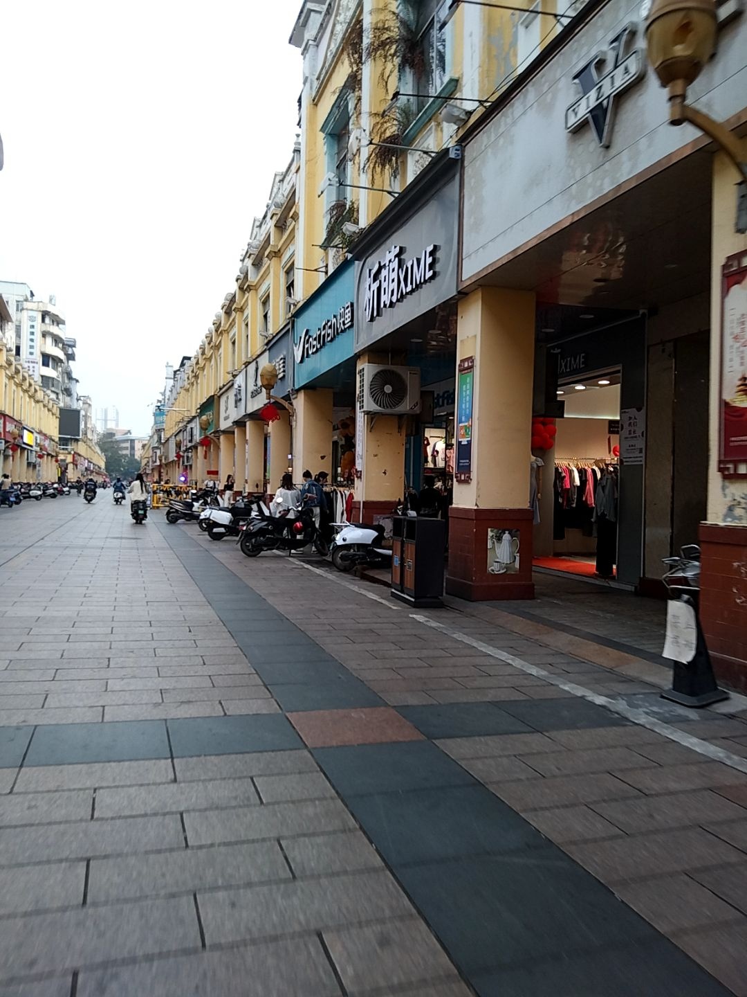 罗丽丝(新芝路店)