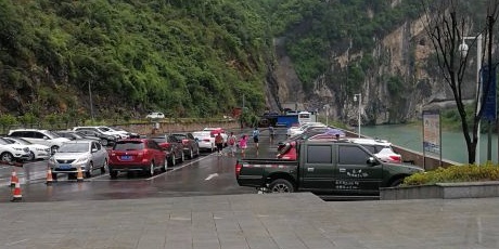 丰都雪玉洞景区-北门地上停车场