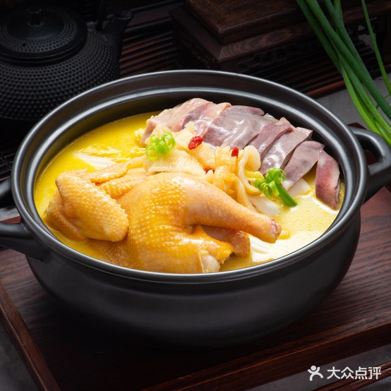 阮记胡椒猪肚鸡顺(泉秀街店)