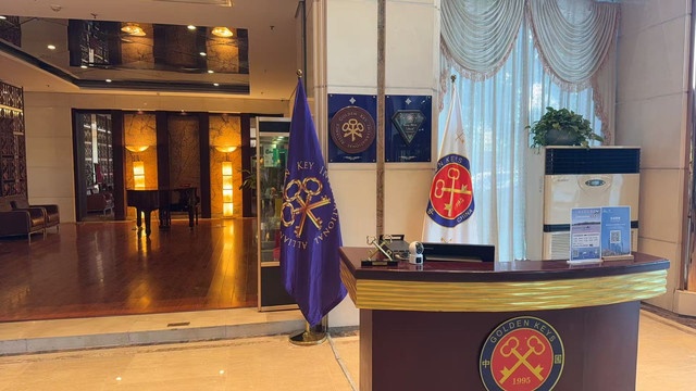 Hebeizhuozheng International Hotel