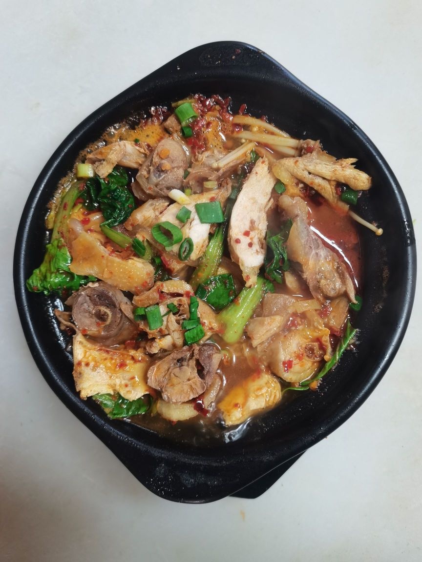 清真·马米娜砂锅麻辣烫(鲁银·城市公元店)