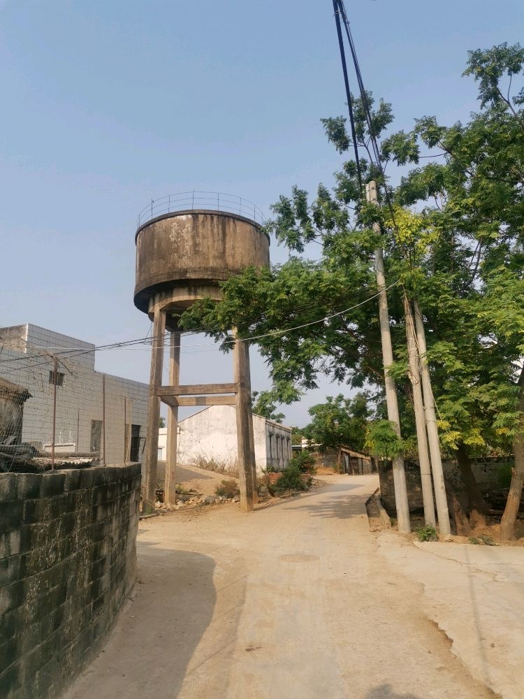酸梅村水塔