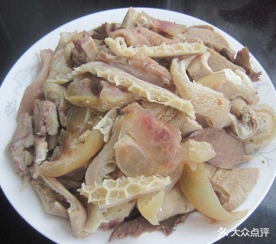 济龙狐岭牛杂(东门店)
