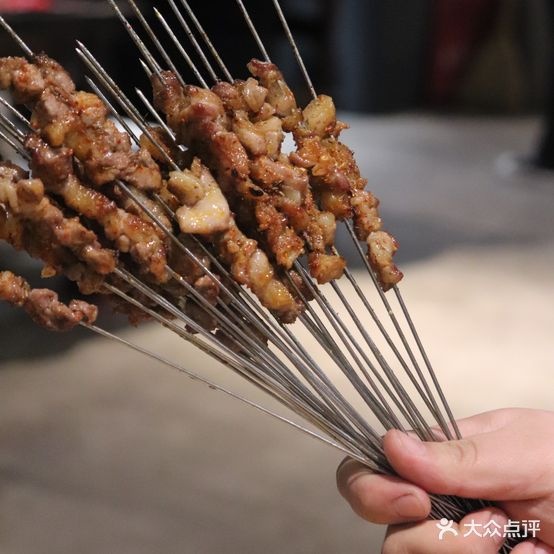 街头破店甜麻肥蛤