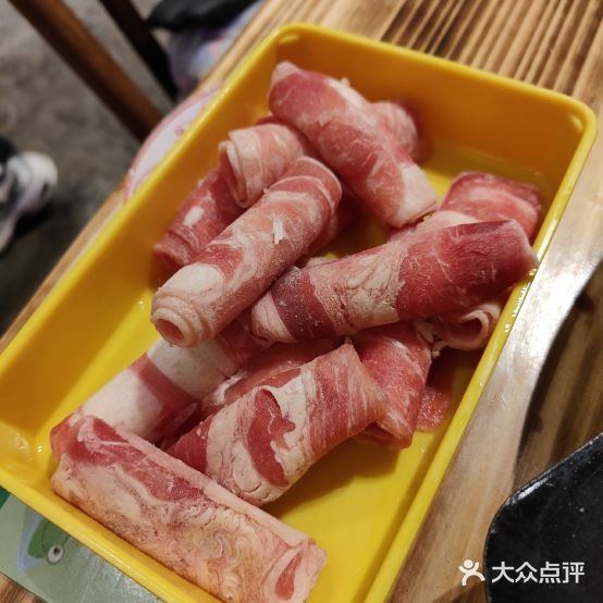 美老厂口蛙挤潇自助火锅
