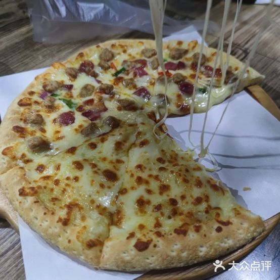 汤母披萨