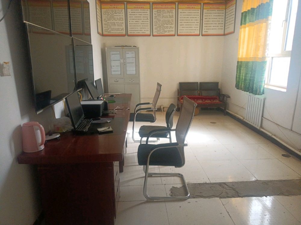 古勒鲁克乡阿恰勒(17)村退役军人服务站