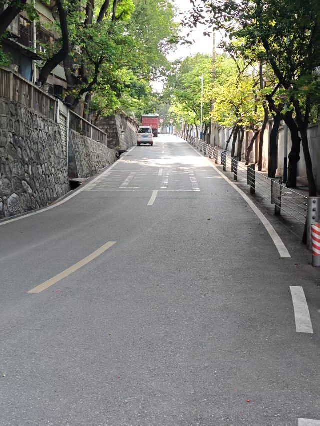 攀枝花商贸电子职业技术学校(攀钢校区)