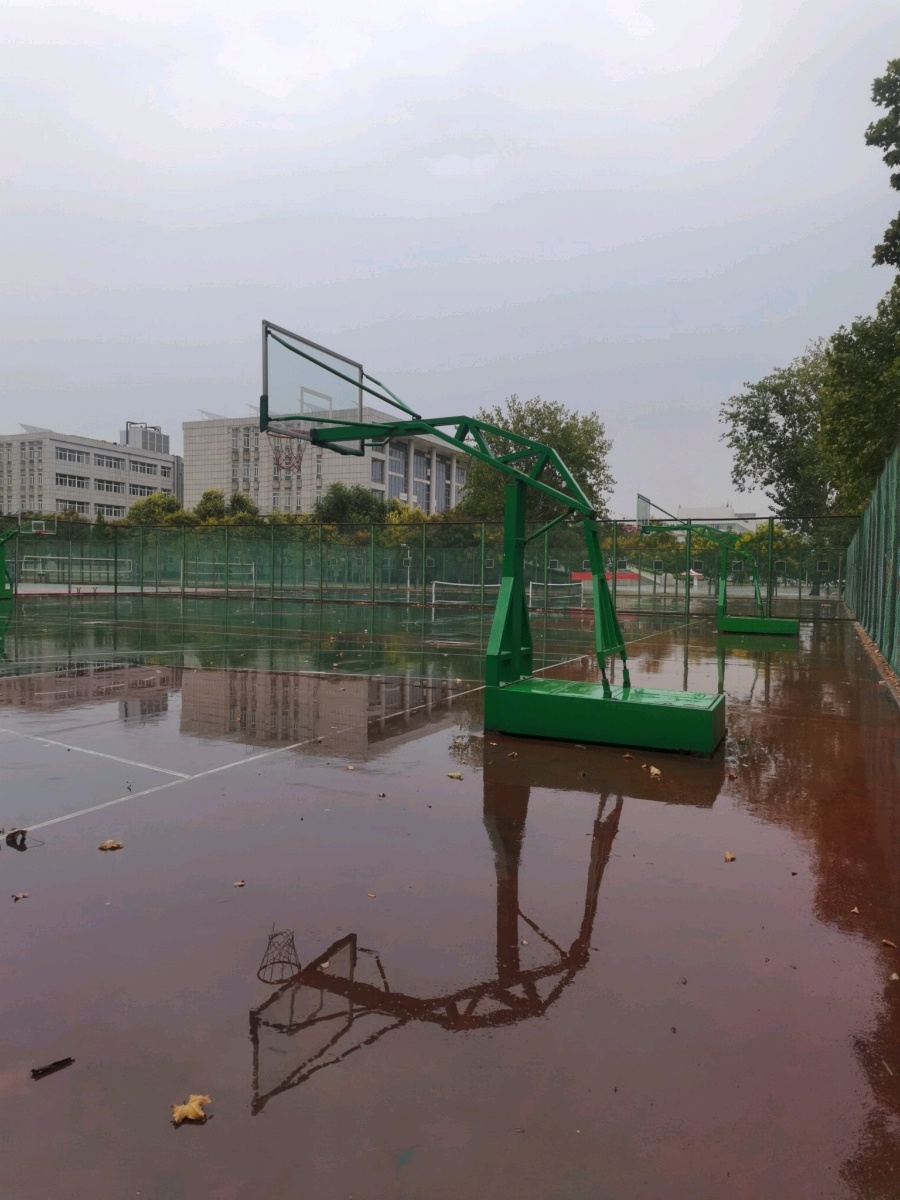 河北经贸大学-篮球场