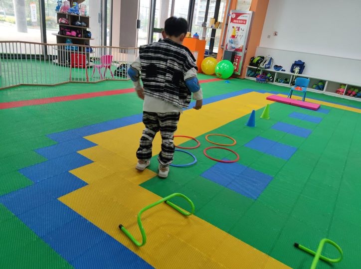 勁炫輪滑館(搏源體育)