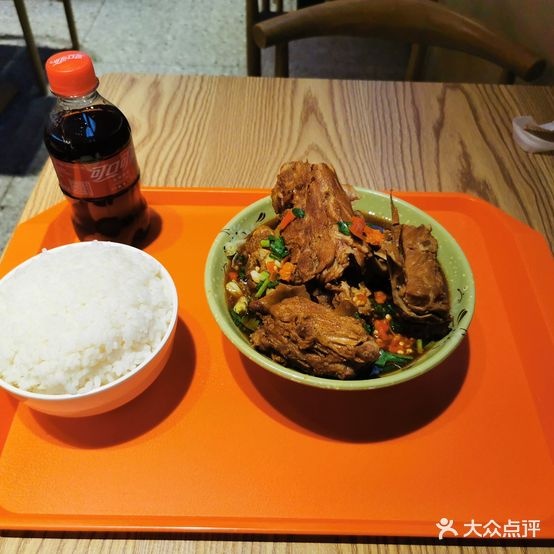 小黎家蒸菜酱骨研究馆