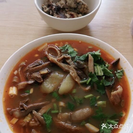 老四羊杂碎(一中店)