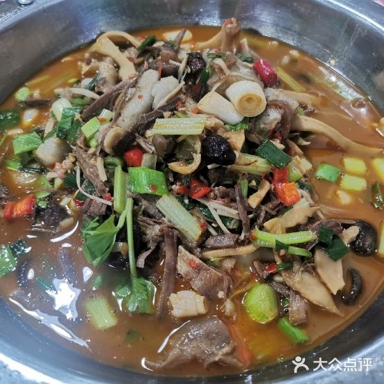 三只鸟本地特色菜馆(庆丰路店)
