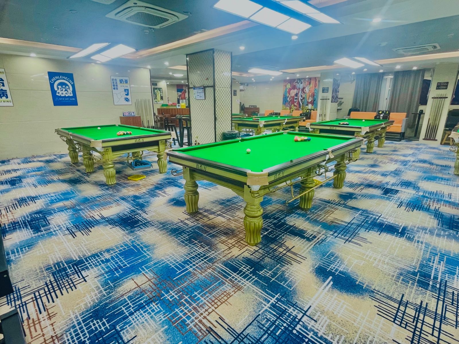 奔友台球俱乐部