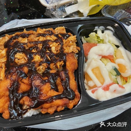 食咔咔靠肉饭(民族路店)