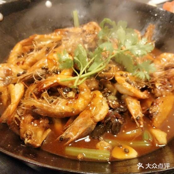 铁锅门鸡翅香辣虾