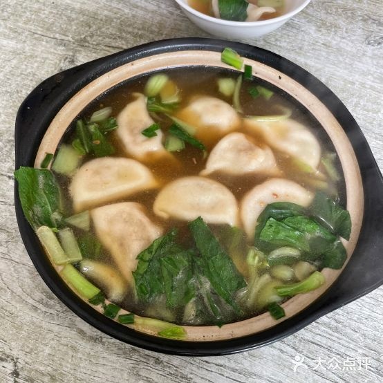 江畔金湾砂锅居
