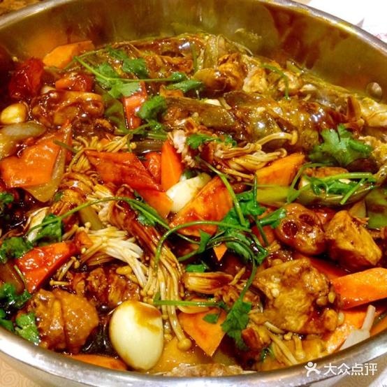 小火老师三汁小焖锅(职院店)
