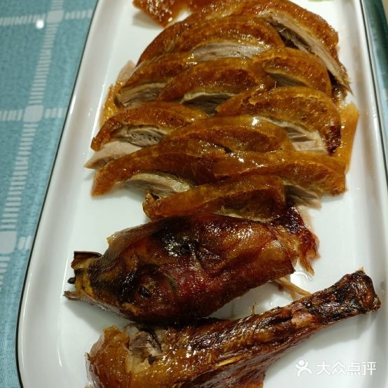 启霖烤鸭(万达华府店)