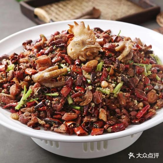 川亦江湖融合菜管(光彩店)